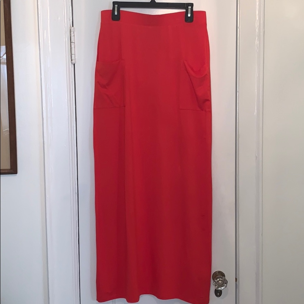 Maxi Skirt w/ Front Pockets